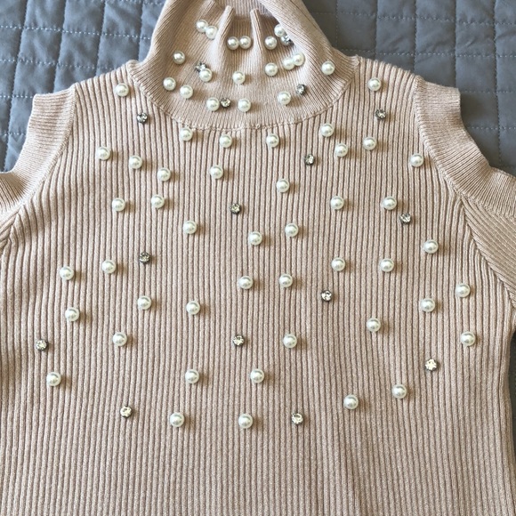 🎉Like NEW - Venus Embellished Sweater - Picture 3 of 10